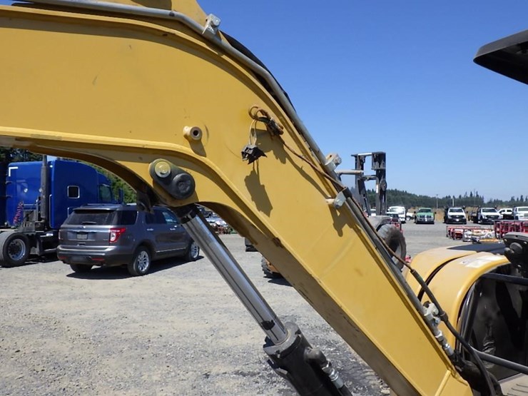 2017-caterpillar-304e2-cr-image-27