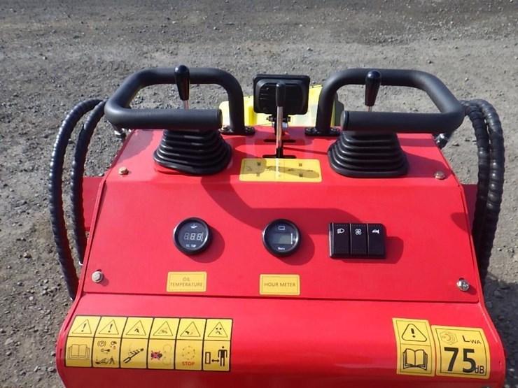 2026-sdlool-323tz-skid-steer-loader-image-12