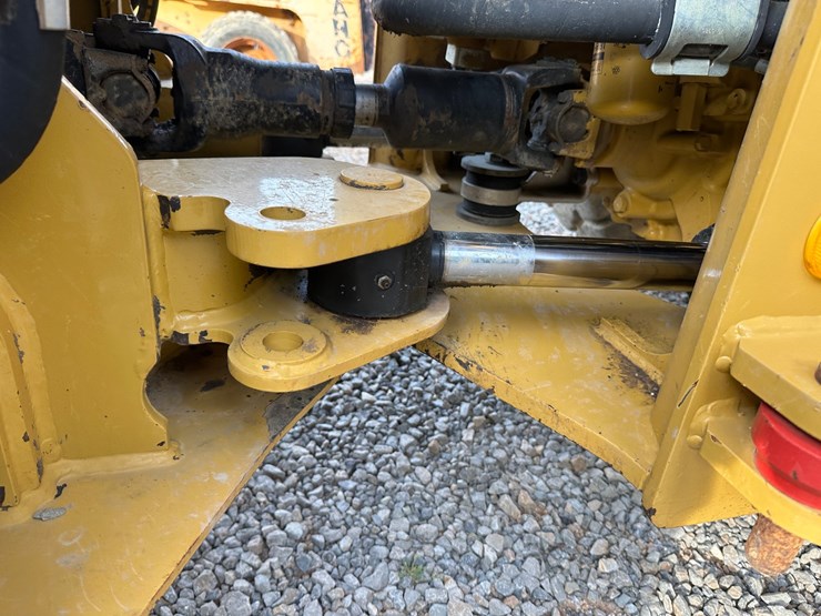 2016-caterpillar-938m-image-31