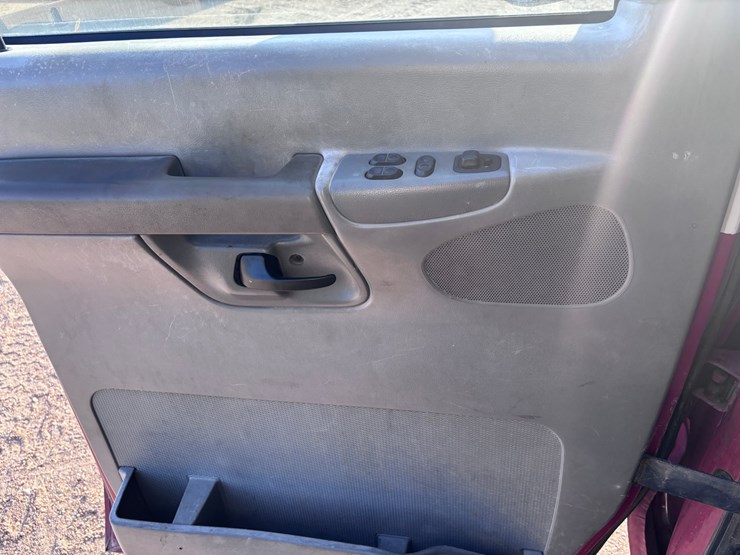 2006-ford-e450-image-13