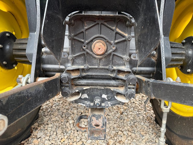 john-deere-3032e-image-33