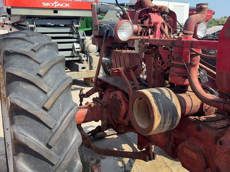 case-ih-560-image-9