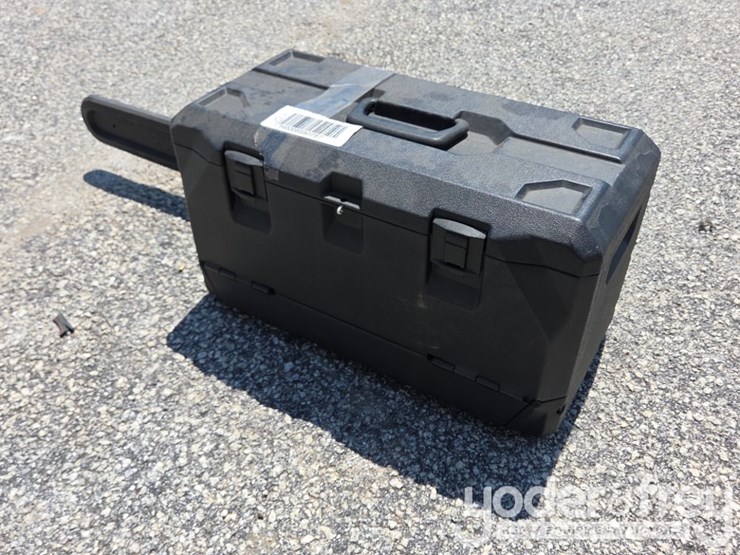 unused-ryobi-18"-chainsaw-c/w-case,-charger-image-4