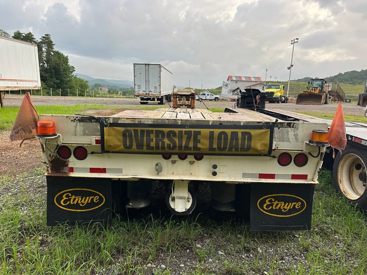 #4525-•-2010-eager-beaver-50-gsl-tri-axle-lowboy-image-4