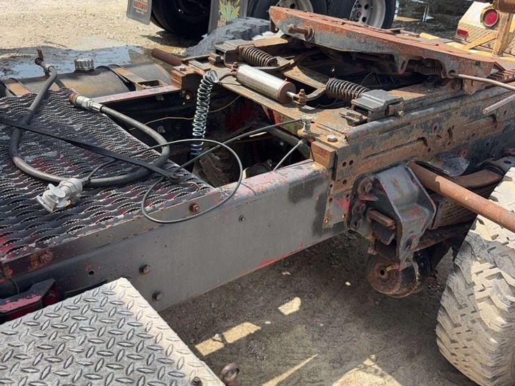 1989-cummins-855-image-14