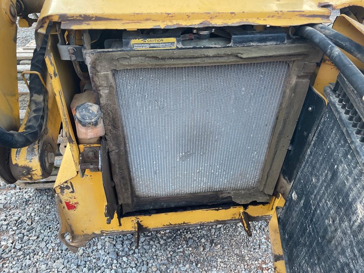 deere-325-image-23