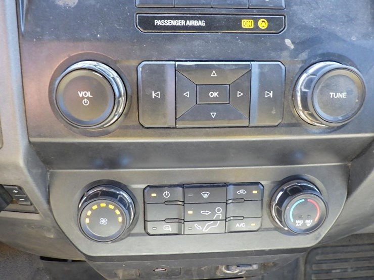 2019-ford-f550-image-30