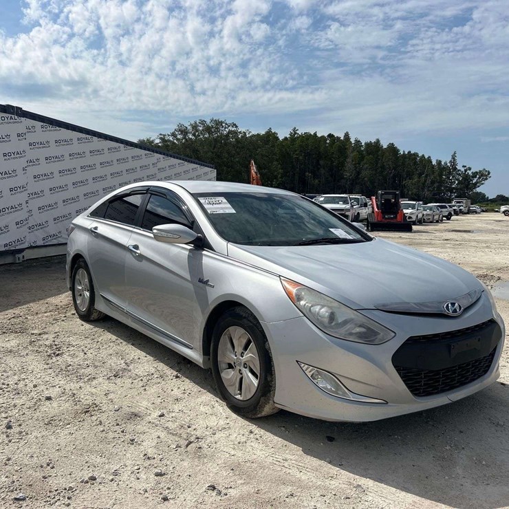 2015 Hyundai Sonata Hybrid Sedan