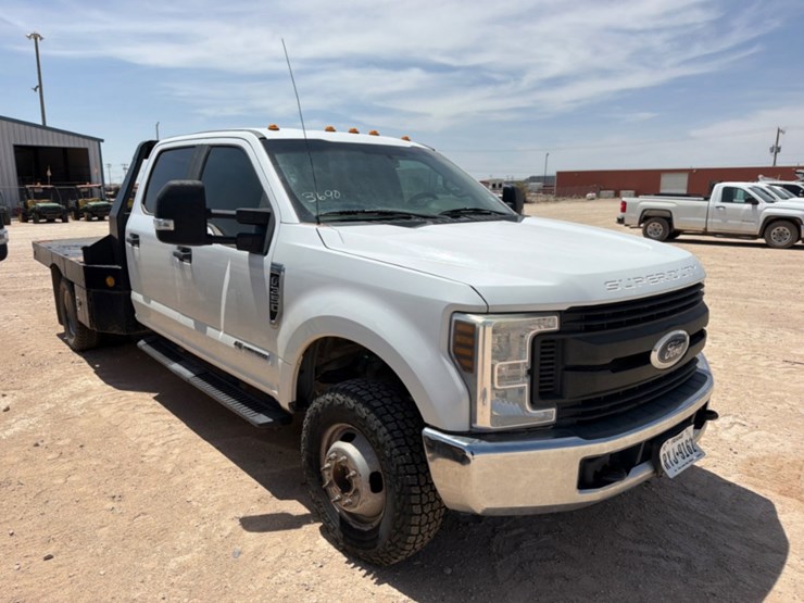 2019-ford-f350-image-3