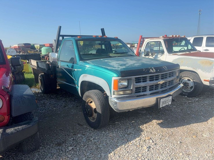 1994-chevrolet-3500-image-3
