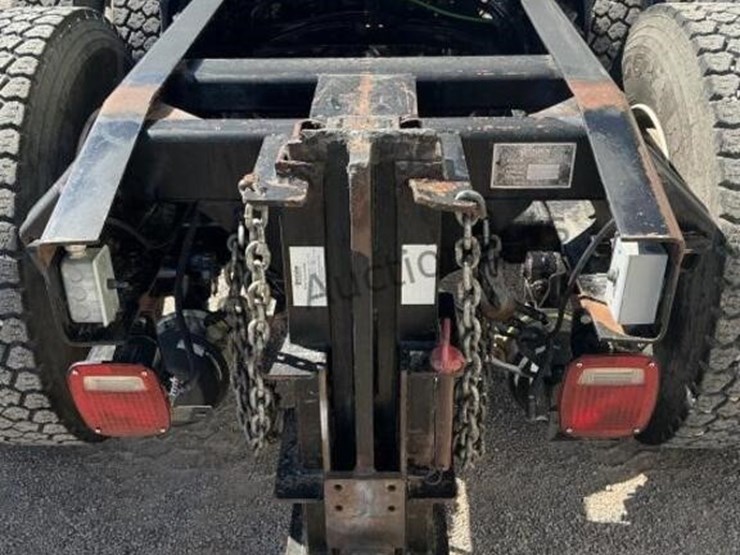 2008-sterling-lt8500-image-8