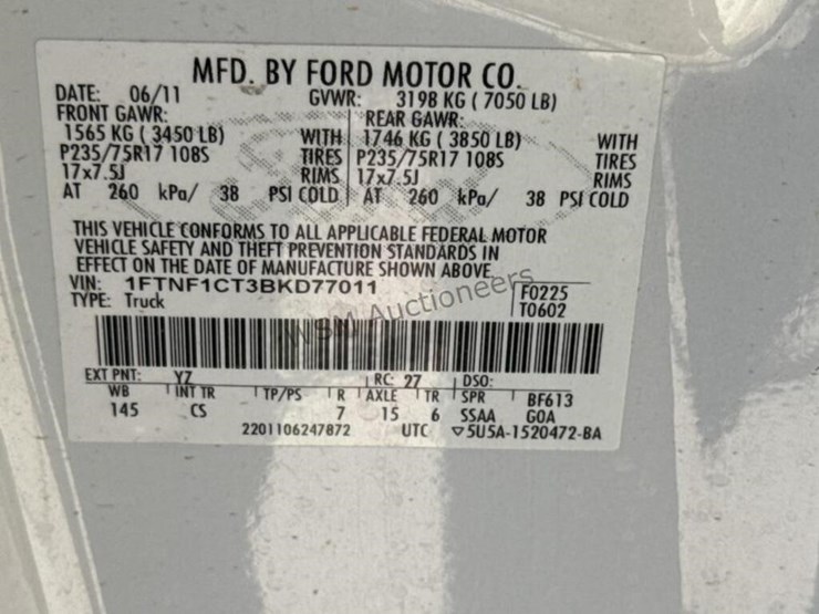 2011-ford-f150-image-17