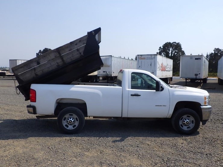 2013-chevrolet-2500-image-6