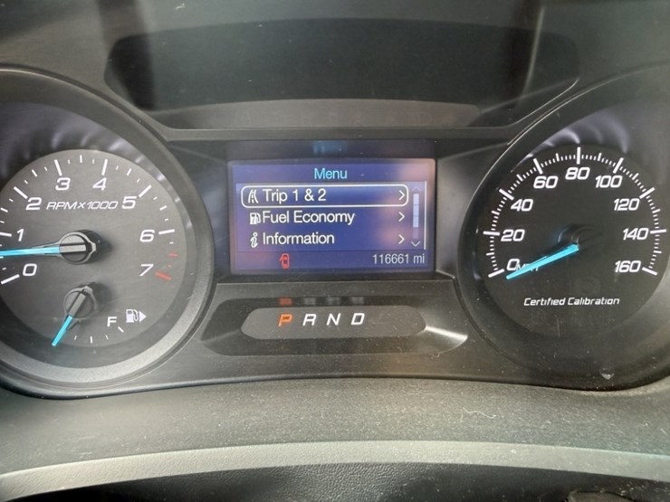 2015-ford-explorer-image-27