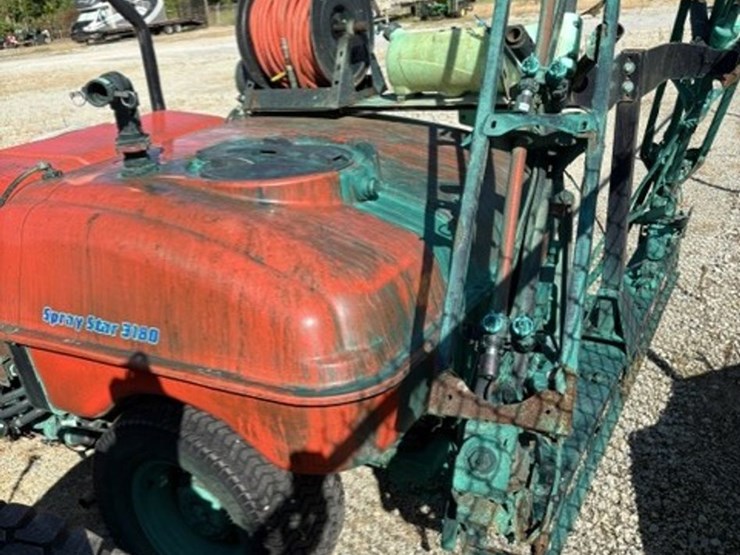 #1010-•-smithco-spray-star-3180-sprayer-image-8