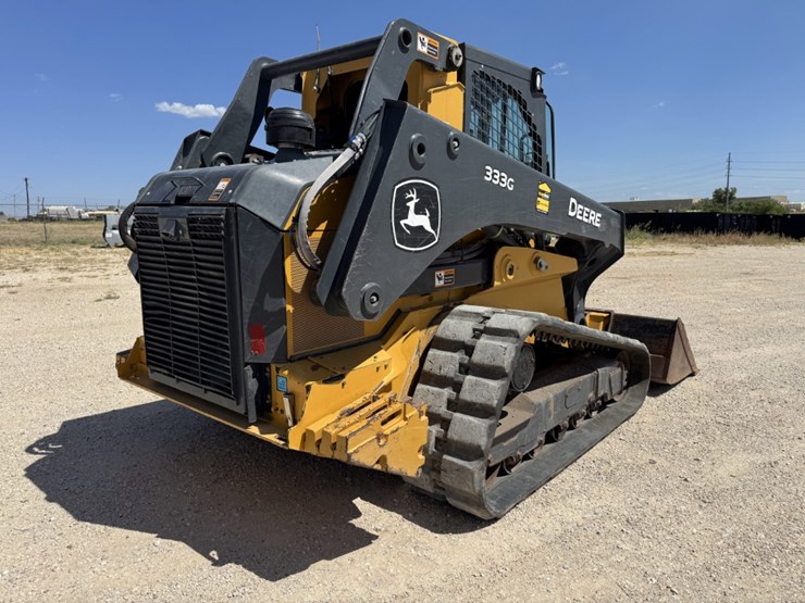 2021-deere-333g-image-3