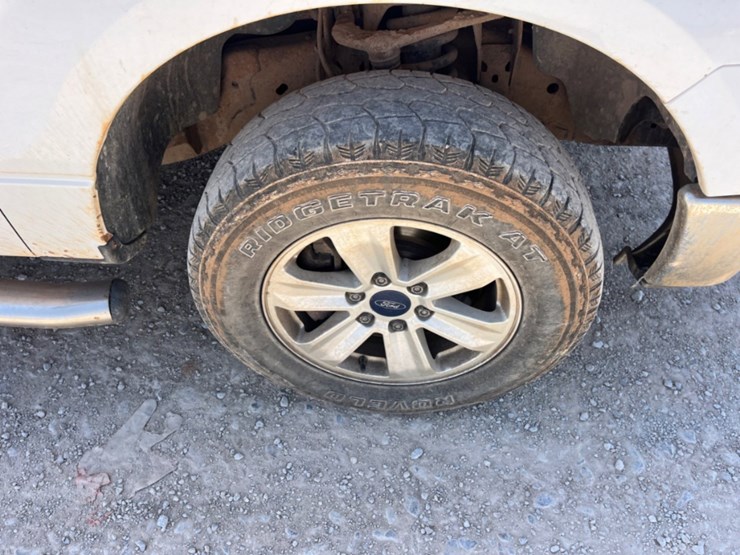 2010-ford-f150-xlt-image-9