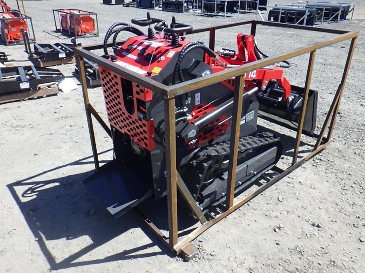 2026-agt-ysrt14-skid-steer-tracked-loader-image-3
