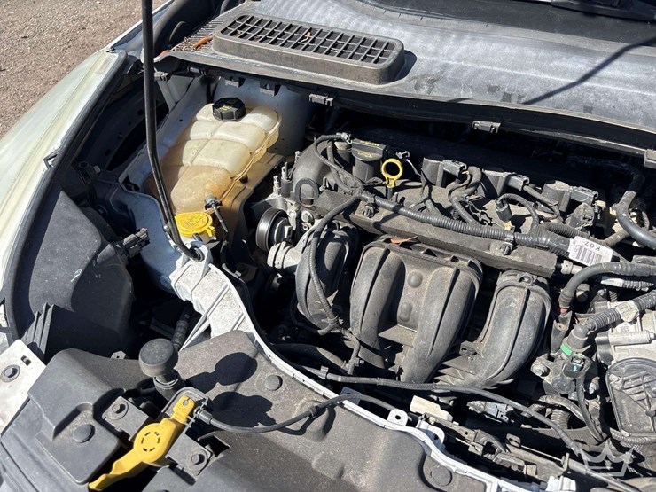2015-ford-escape-image-9