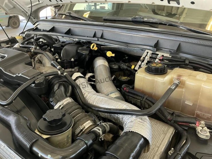 2015-ford-f550-image-14