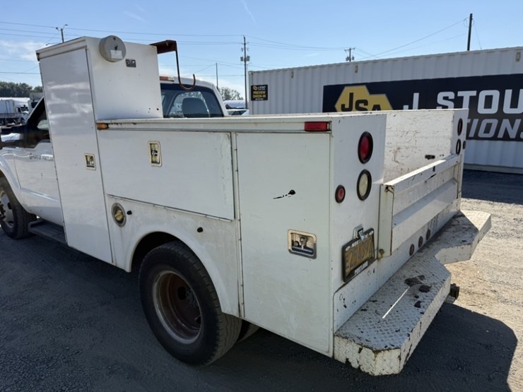 2012-ford-f350-image-17