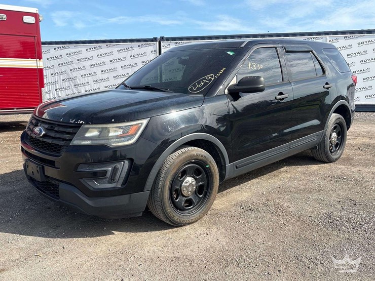 2017-ford-explorer-image-1