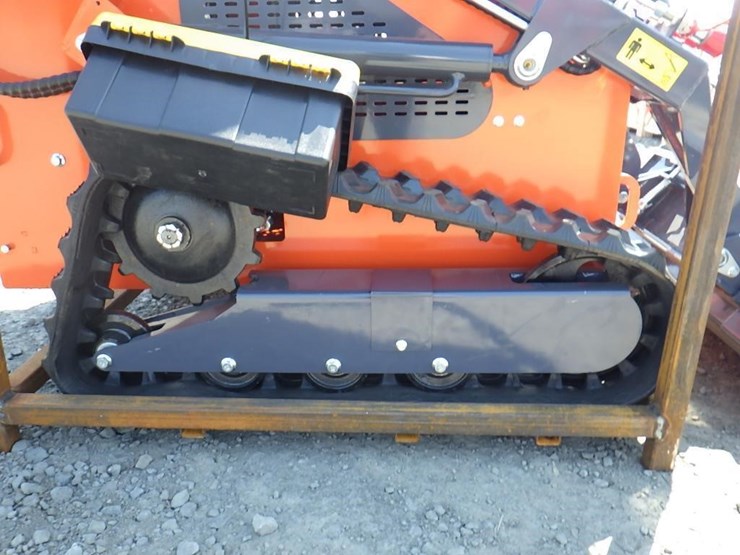 2026-tpm-t460-skid-steer-tracked-loader-image-9