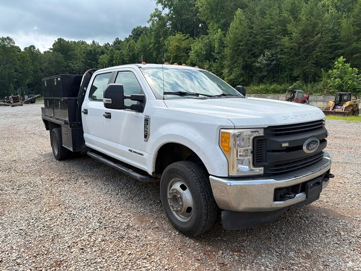 2017-ford-f350-image-7