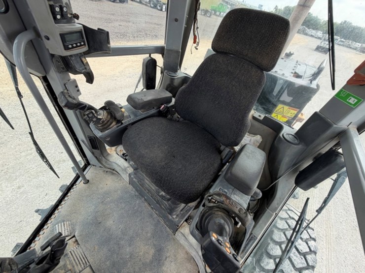 2008-caterpillar-140m-image-9