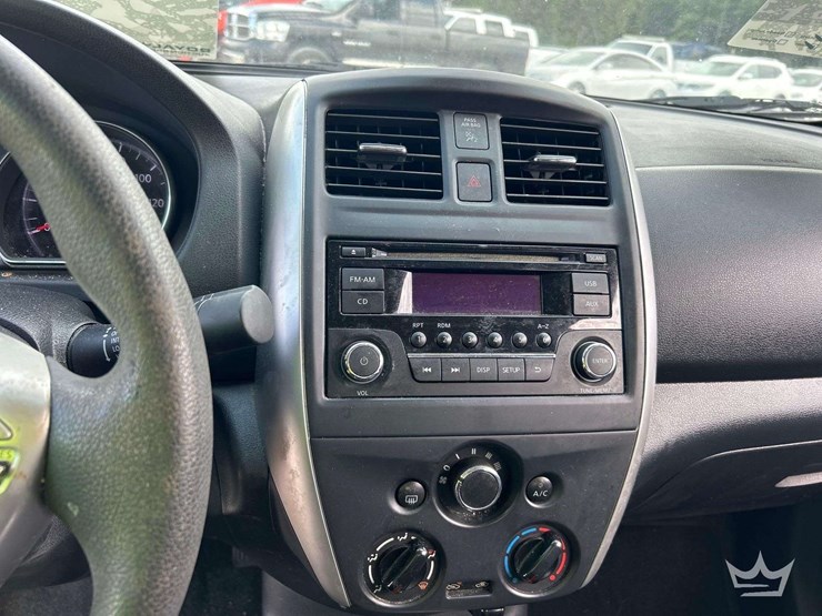 2016-nissan-versa-sedan-image-19