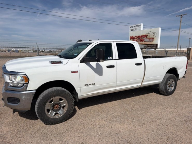 2019-dodge-ram-2500-image-1