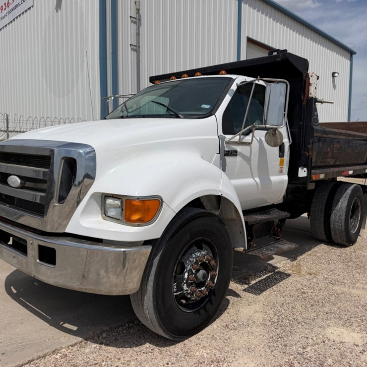 2006 FORD F750