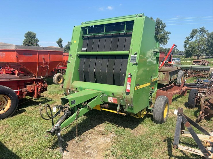 john-deere-530-image-1