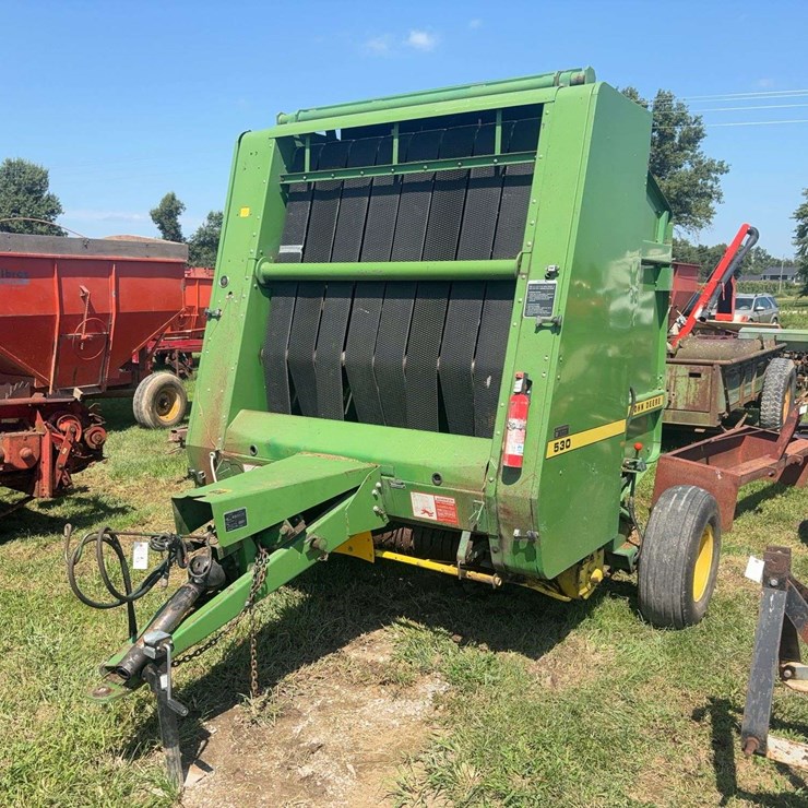 JOHN DEERE 530