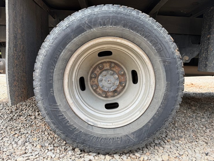 2017-ford-f350-image-109