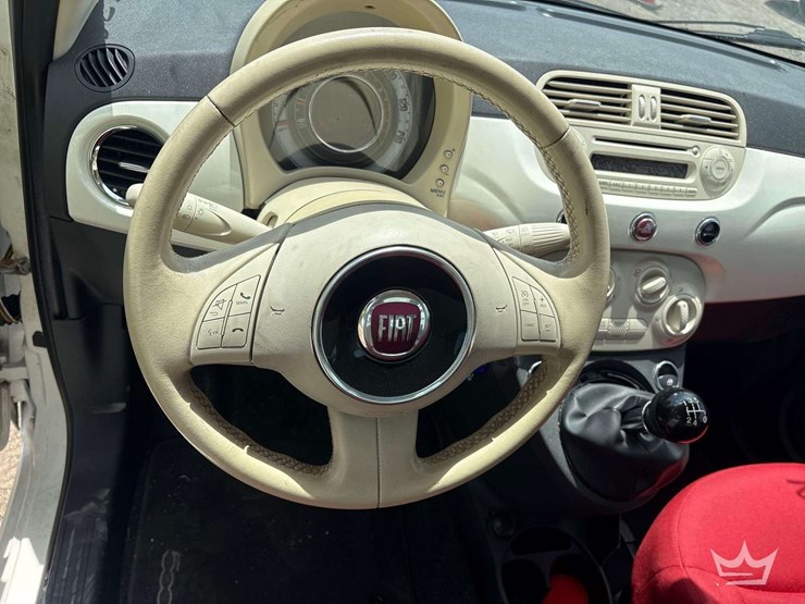 2012-fiat-500-image-15