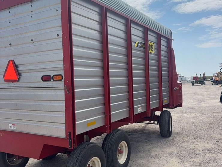 2018-h&s-hd-7+4-16ft-silage-wagon,-tandem-axle,-lights,-540pto,-with-manual,-field-ready,-1274-gear-image-11