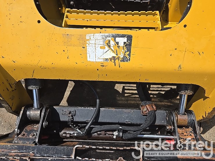 2018-caterpillar-289d-image-17