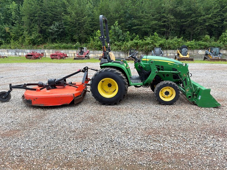 john-deere-3032e-image-6