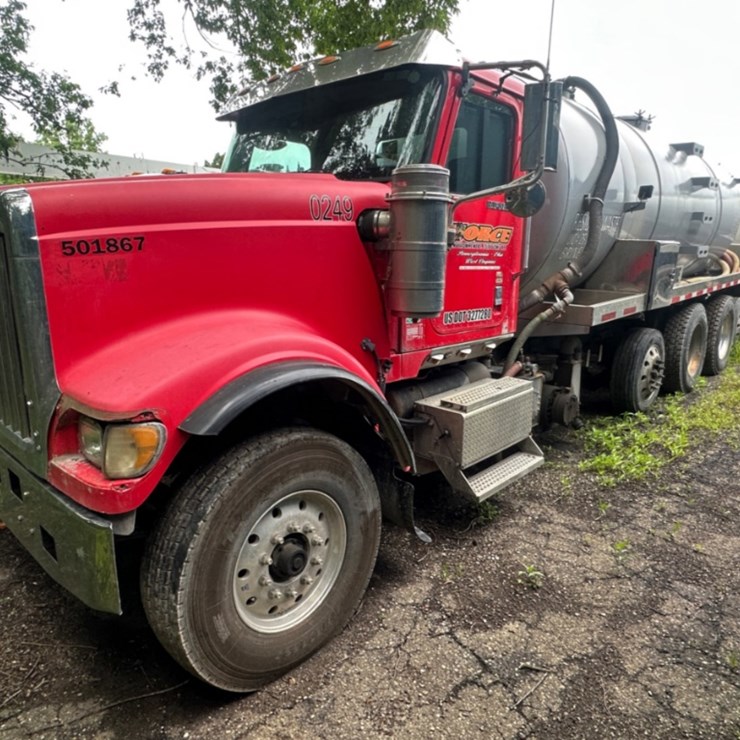 2011 INTERNATIONAL PAYSTAR 5900I