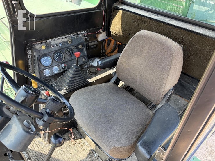 john-deere-4420-image-5