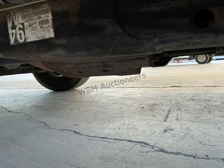 2014-chevrolet-silverado-2500hd-image-25