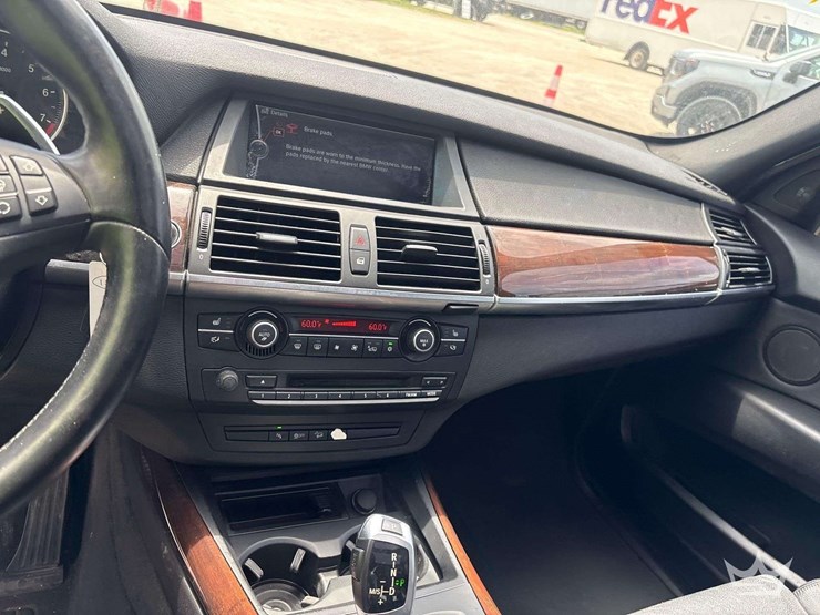 2013-bmw-x5-image-14