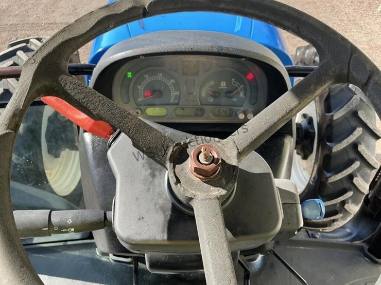 new-holland-ls125a-ag-tractor-image-17