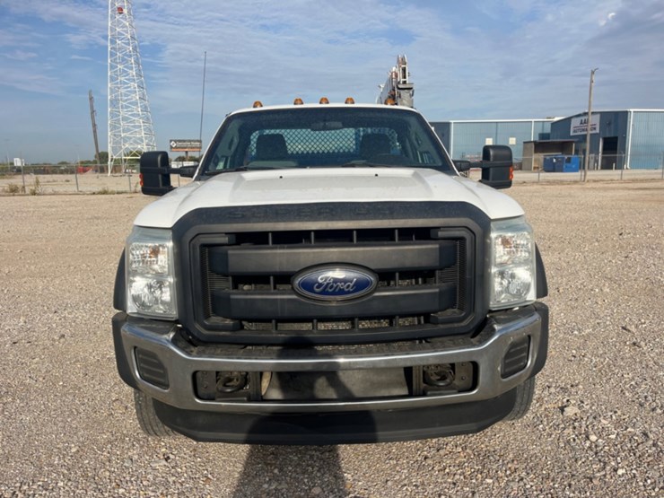 2016-ford-f550-image-2