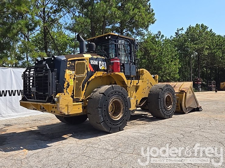 2019-caterpillar-950m-image-5