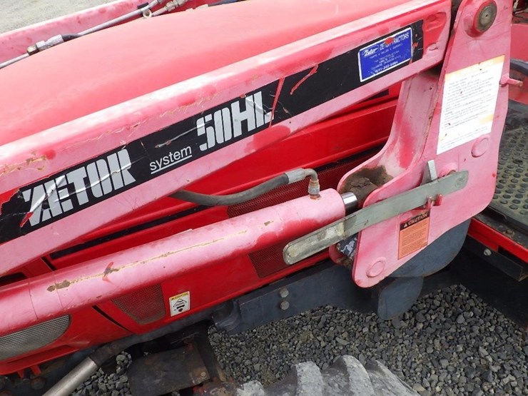 century-3647-tractor-loader-image-14