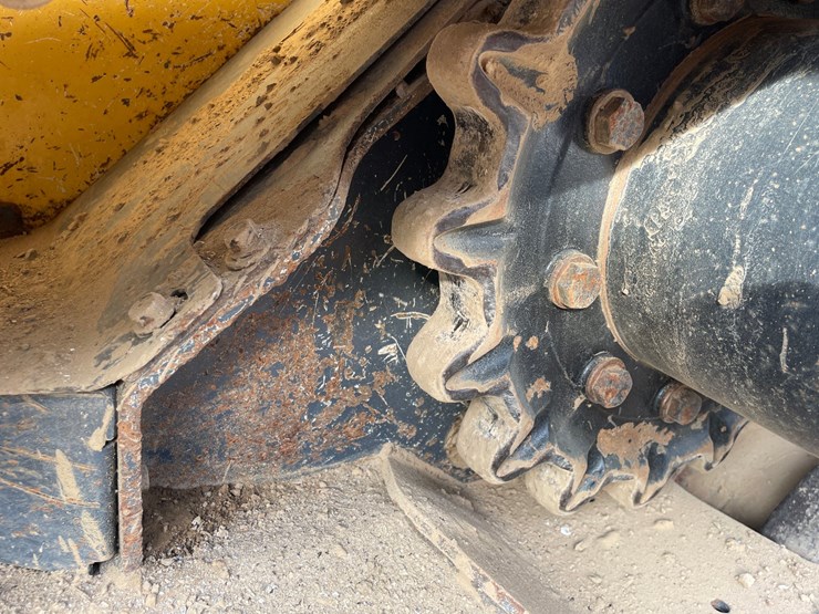2019-deere-333g-image-53