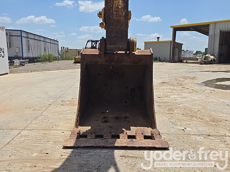 caterpillar-336-image-22