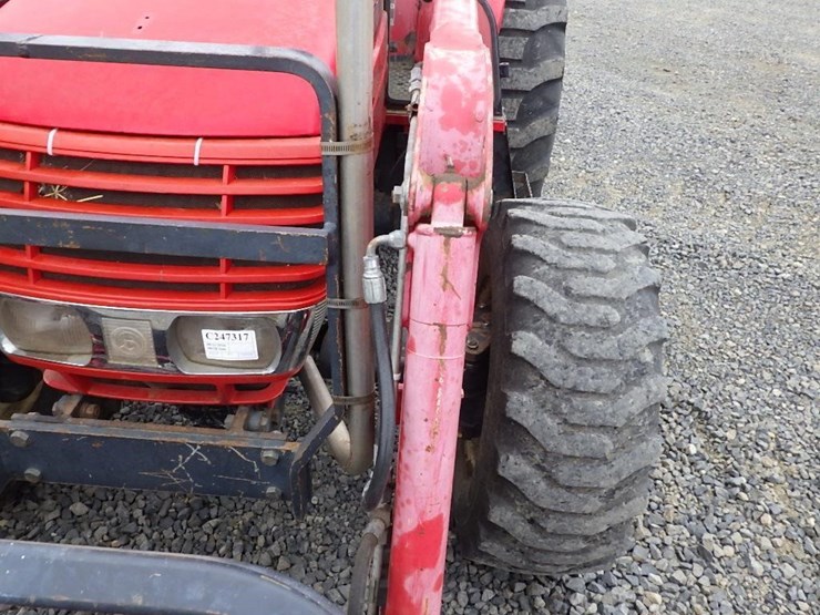 century-3647-tractor-loader-image-12